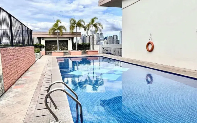 BGC Mckinley City Center Apartments