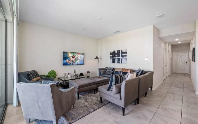 3150 Paradox Circle #406