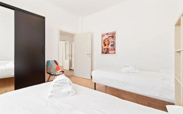 Santa Rita Roomy Apartment