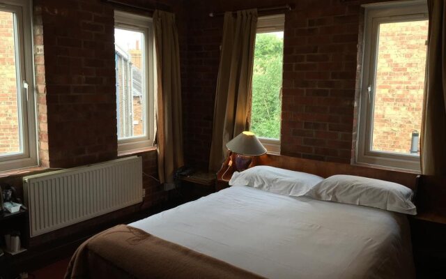 The Richmond Hotel