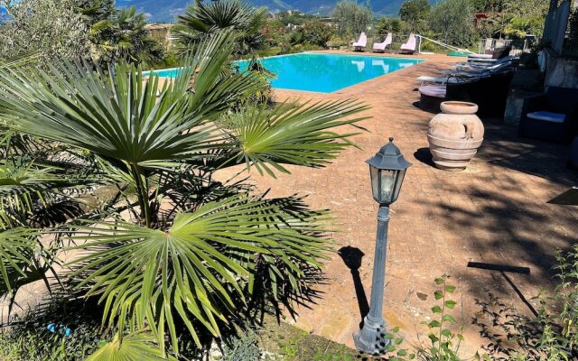 Apt 3 - Villa apt in Spoleto - Pool and Private Grounds Sleeps 4