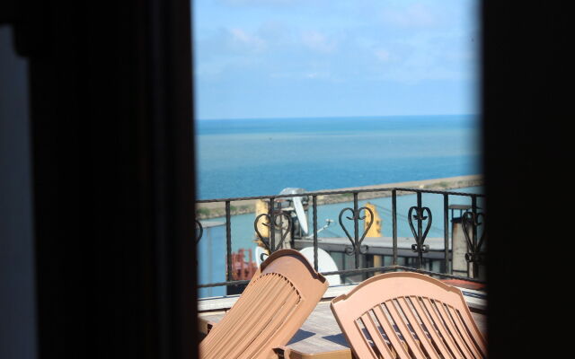 Nazar Hotel