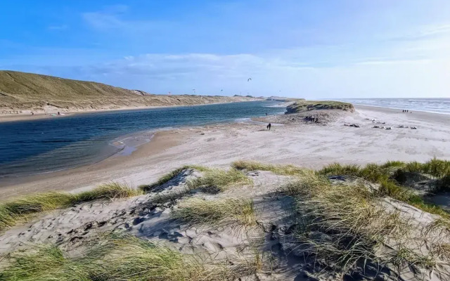 Relax Cozy Dirkshorn Stay