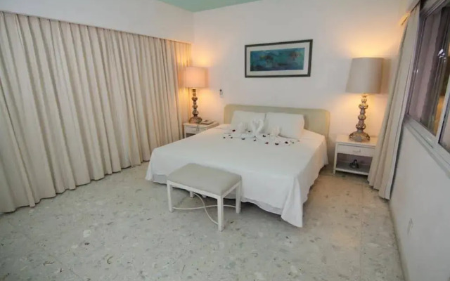 Casas y Villas Real Estate - Casa Aldila