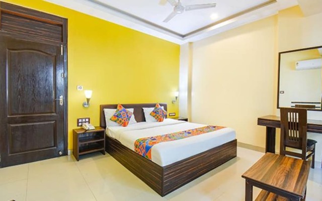 Fabhotel Envirosafe Stays
