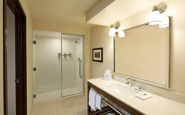 Four Points by Sheraton Downtown Seattle Center