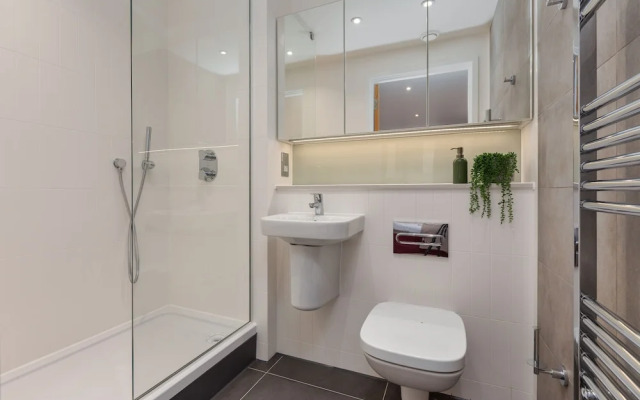 Spacious Studio Near City Centre