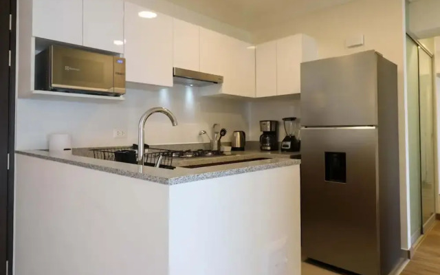 w Amazing 3BR w Balcony in San Isidro