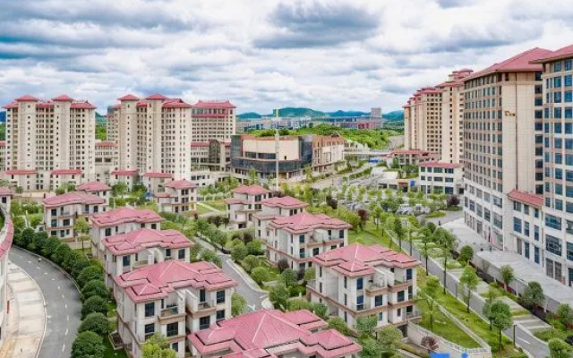 Ann Nest Colorful Hotel