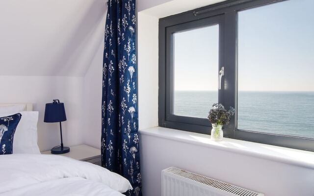 The Sea House - Ultimate Seafront Living Sunsets