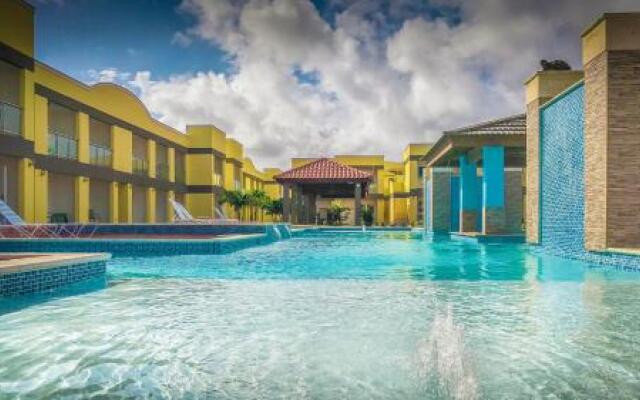 Only 350 yards from Eagle beach! Breakfast included!