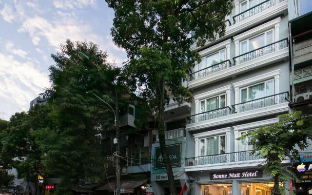 Bonne Nuit Hotel
