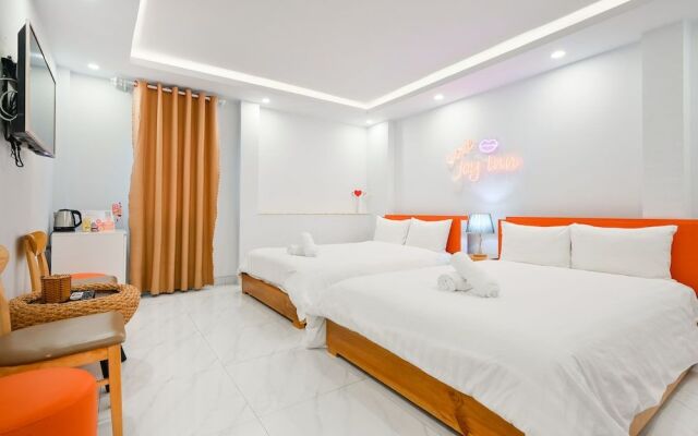 Collection O District Tan Binh Near Airport Formerly Joy Inn