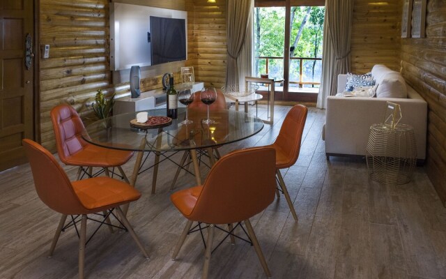 Riviera Jungle Villas
