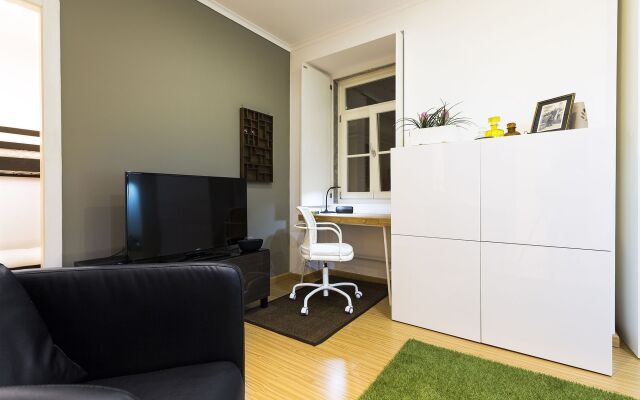 Trigueiros Downtown Apartment by Whome