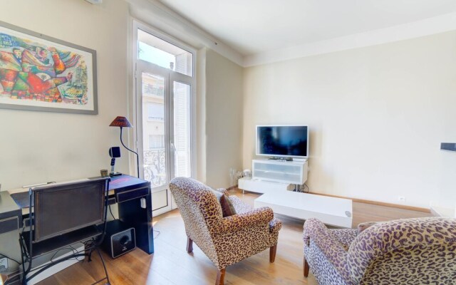 Le Cyrus Apartment 2