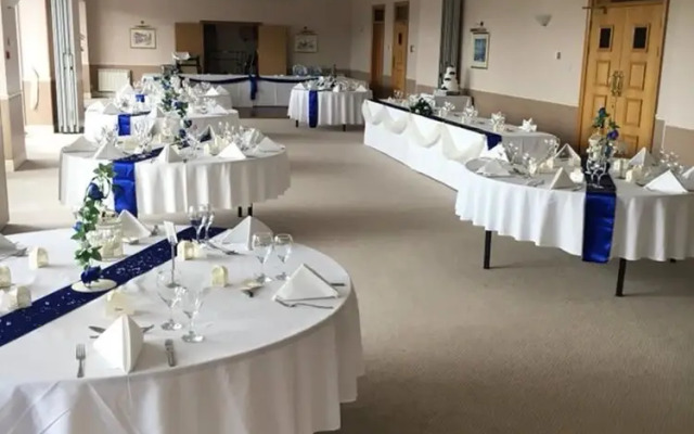 London Beach Country Hotel