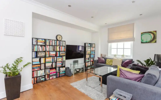 Stylish 3 Bedroom Home With Garden Near Kings Cross