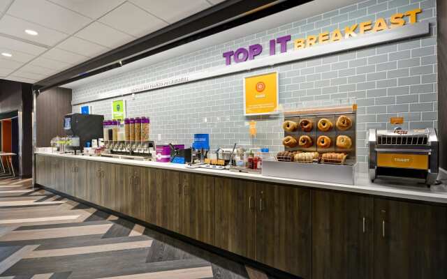 Tru by Hilton Chicopee Springfield