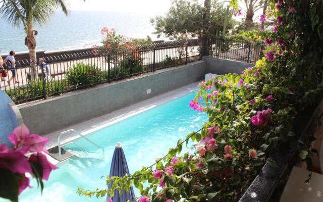 Casa Blanca - Sea View - First Line