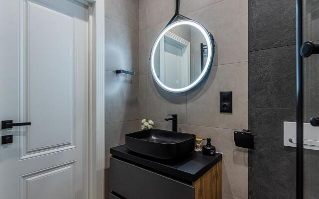 2ROOMS (2РУМС) на улице Максима Горького