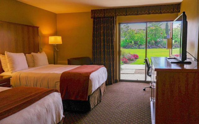Mirabeau Park Hotel & Convention Center