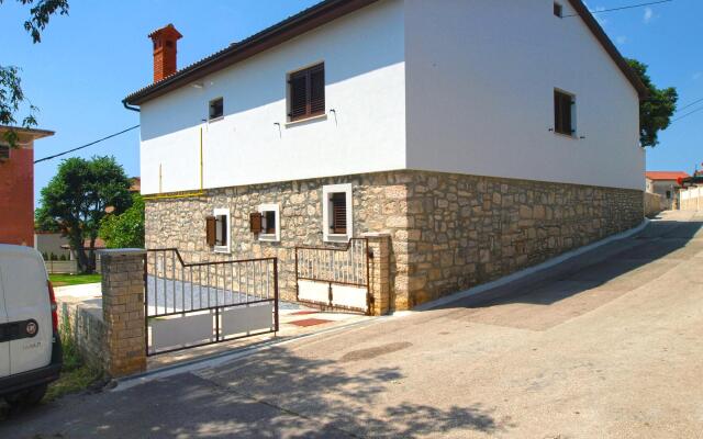 Apartment 1654