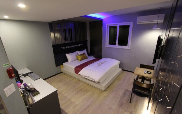 Line Motel