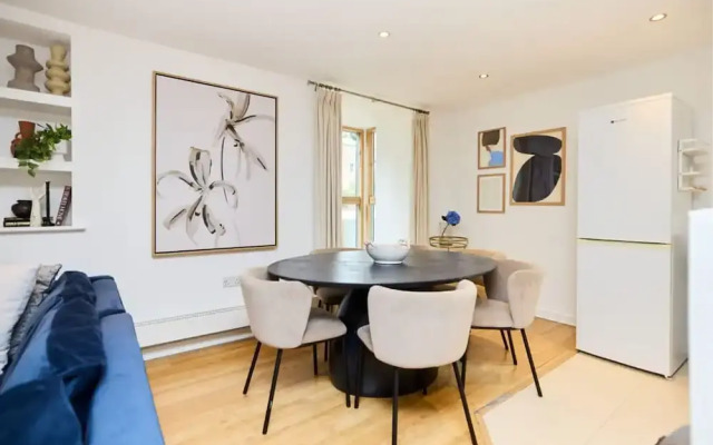 The Gwendolen Retreat - Inviting 2bdr Apartment With Balcony