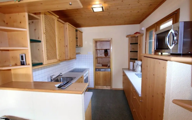 Sunlit Cabin With Jacuzzi in Turracherhohe