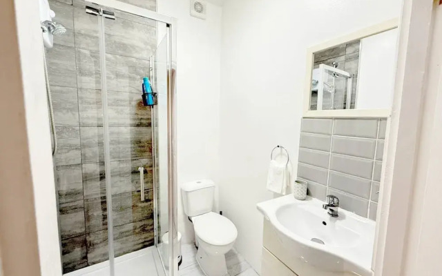 25min to Central - Zone 2 - Free Parking - Sleep 6