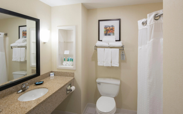 Holiday Inn Express & Suites East Greenbush (Albany-Skyline) by IHG