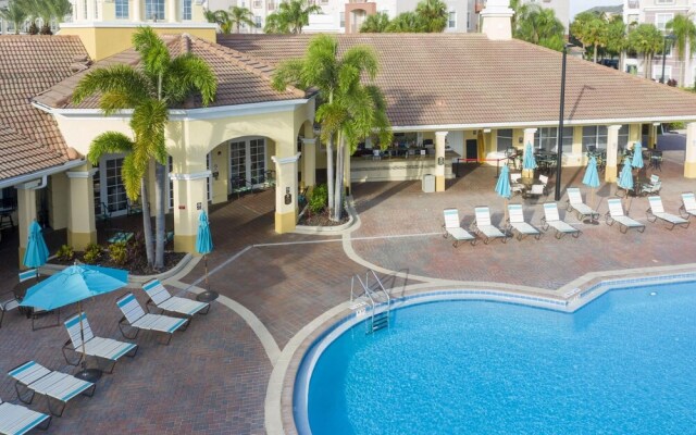 Magnificent 2 Bedroom Apartment Vista Cay Resort 107