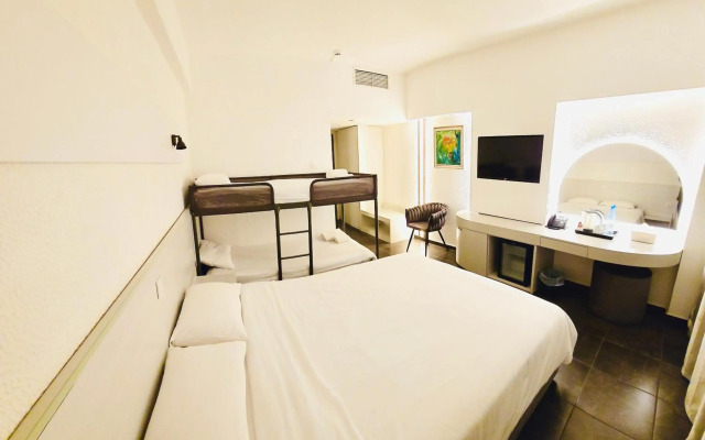Sveltos Hotel