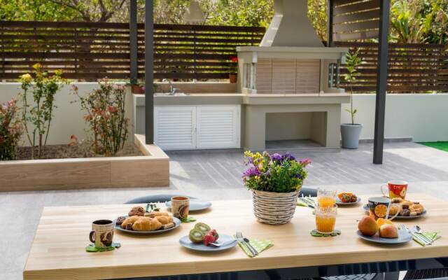 E & G Relax Homes