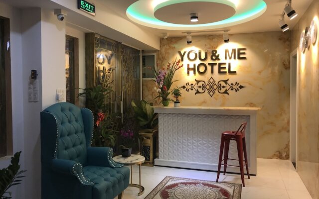 Guest Room in Ben Thanh, Deluxe and Private 1 Queen Bed, 1 Bathroom for 2 Guests – Lobby – Ho Chi Minh City