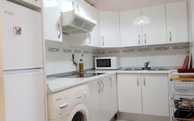 Tasteful Apartment in Fuengirola With Patio