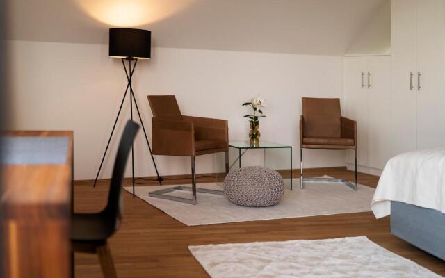 Haus4Zimmer mit Seeblick - einfacher Luxus, pur