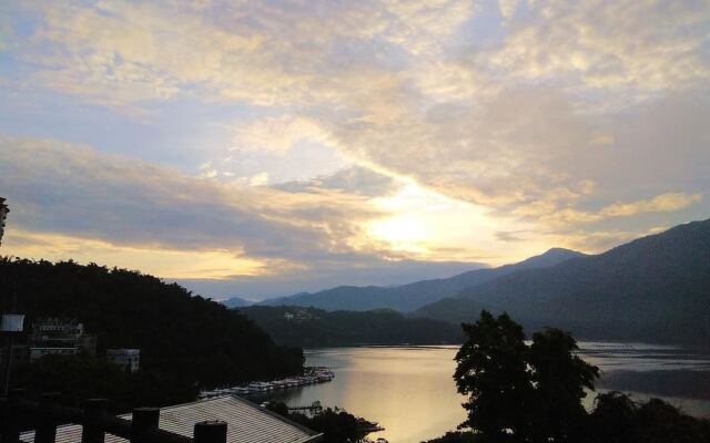 Sun Moon Lake Crown Yu Hotel