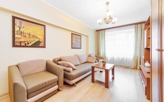 Апартаменты Moskva4you, ул. Брянская, 8