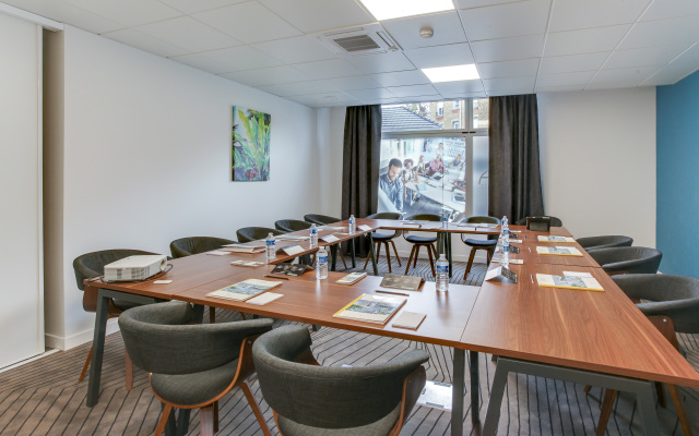 All Suites Massy Palaiseau