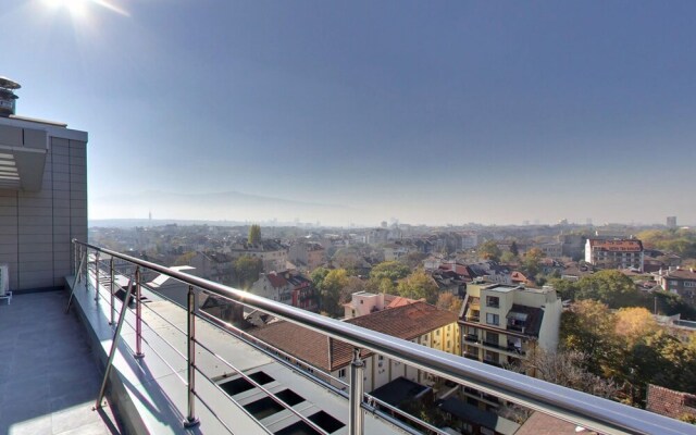 BLVD Apartments