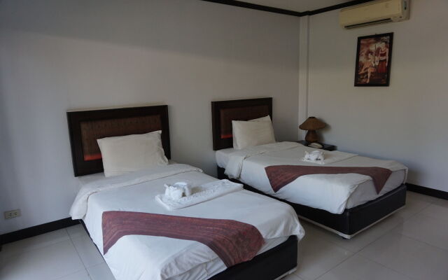 Nakhaburi Hotel & Resort