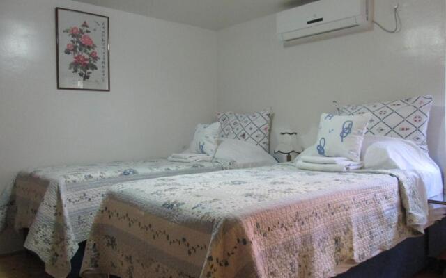 Rm Antonio on Dumanica St - En-suite Rm 5 min to the Old Town of Split