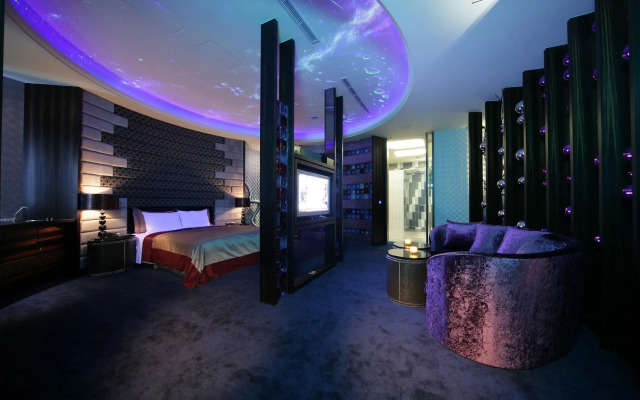 Dubai Villa Motel