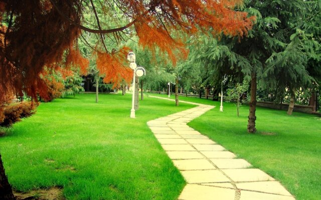 Yalcin Hotel Resort