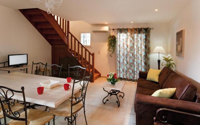 Résidence Lagrange Vacances L'Oustau de Sorgue