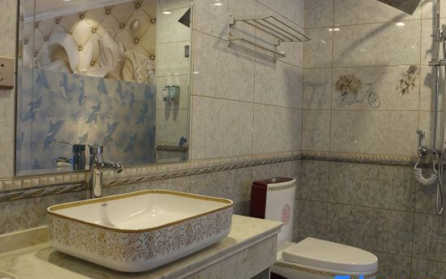 Zhengzhou Aixinhai Fashion Hotel