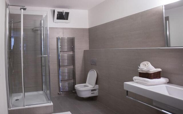 River View Residence Hotel