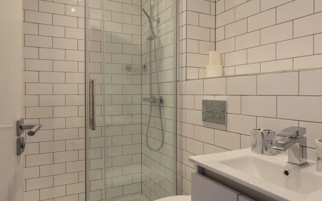 Stylish 2bed Apartment Underneath Edinburgh Castle